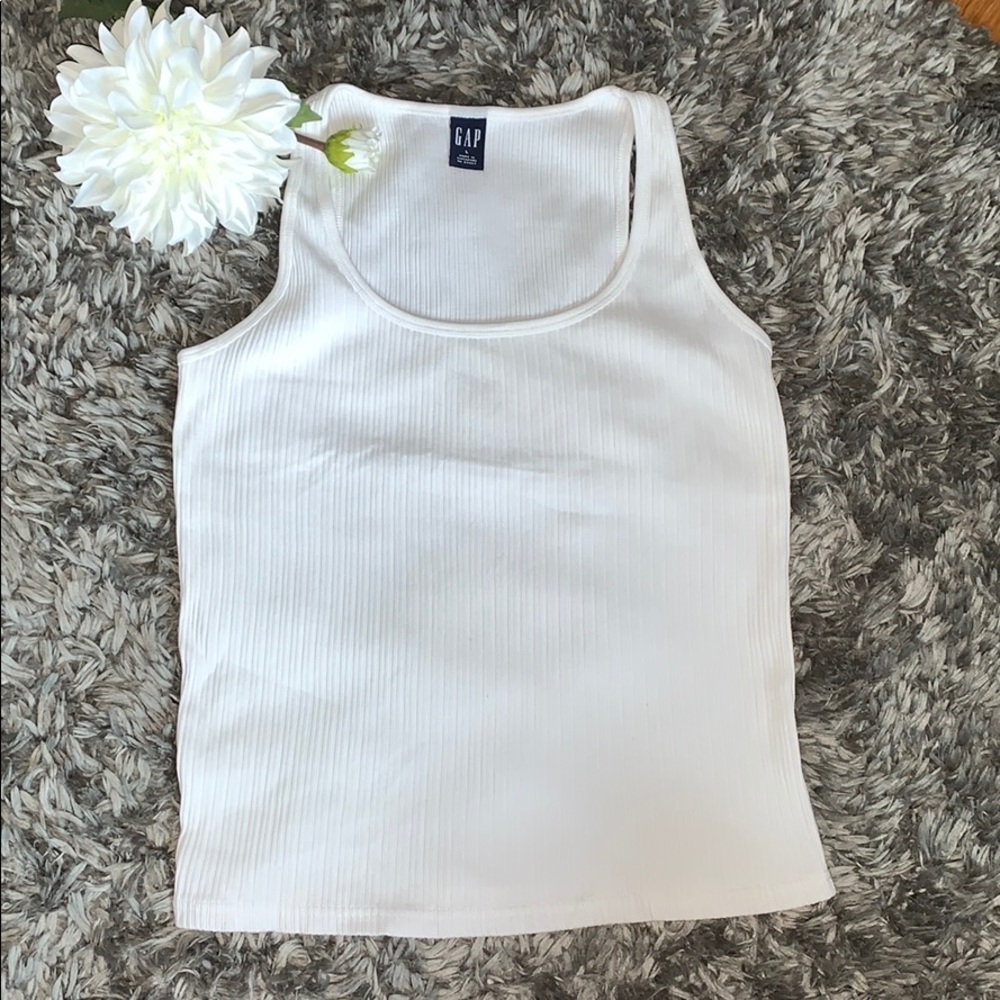 Gap white tank top